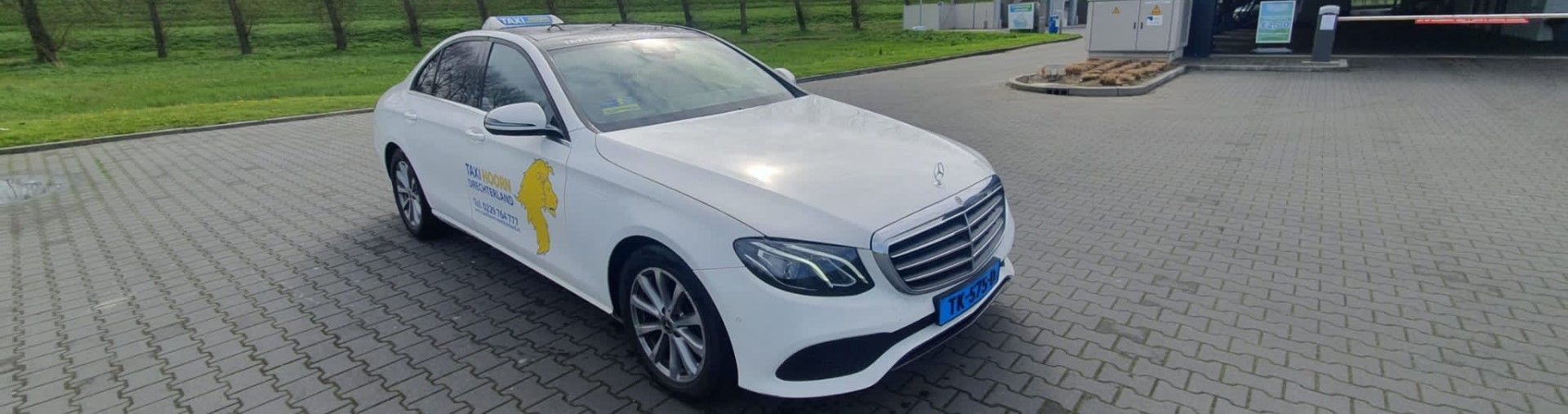 Arjen Leeuw met taxi